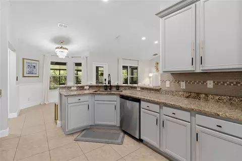 Kitchen - 3014 Sand Stone Cir, Saint Cloud, FL 34772 photo 3 of 3