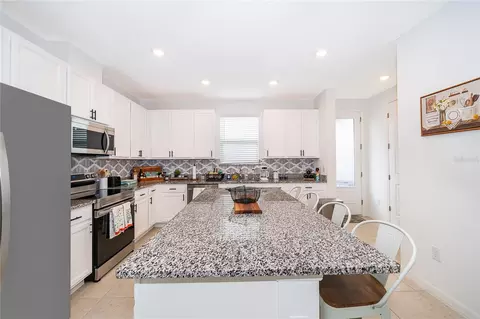 Kitchen - 2929 Voyager Ave, Saint Cloud, FL 34771 photo 3 of 4