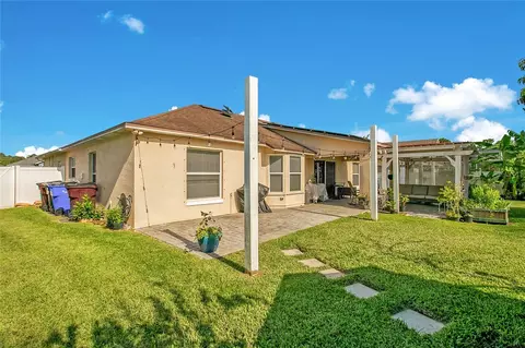 Exterior - 4202 Cracker Ct, Saint Cloud, FL 34772 photo 5 of 8