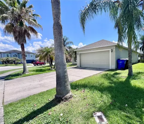 Exterior - 2950 Elbib Dr, Saint Cloud, FL 34772 photo 3 of 8