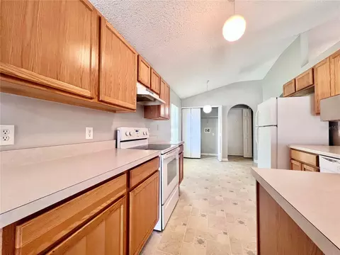 Kitchen - 2950 Elbib Dr, Saint Cloud, FL 34772 photo 3 of 5