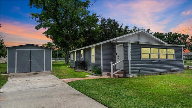 204 Pine Ave, Polk City, FL 33868