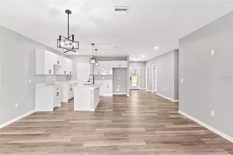 Living - 110 Friendly Cir #1, Sebring, FL 33876 photo 2 of 5