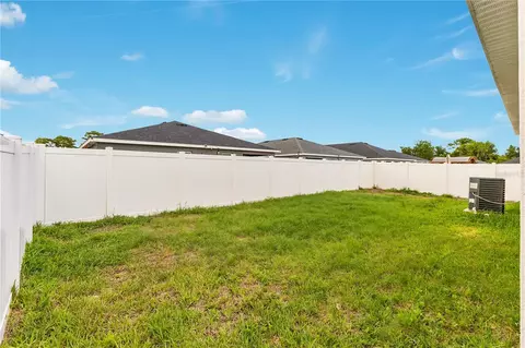 Exterior - 5447 Pine Lilly Dr, Saint Cloud, FL 34771 photo 4 of 5