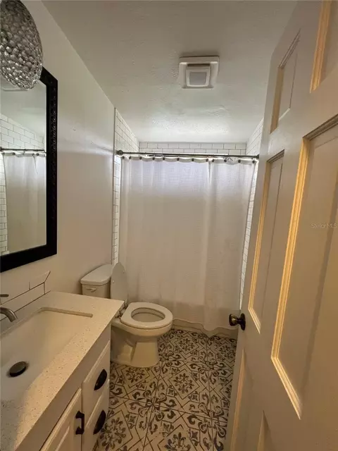 Bath - 170 Autunm, Saint Cloud, FL 34771 photo 3 of 3