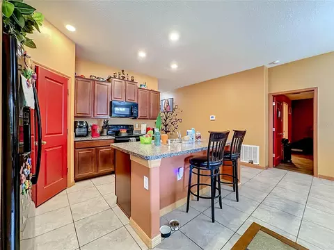 Kitchen - 102 Cascade Bend Dr, Ruskin, FL 33570 photo 1 of 1