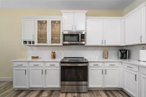 Kitchen - 1831 Centennial Ave, Saint Cloud, FL 34769 photo 4 of 4