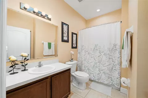 Bath - 1831 Centennial Ave, Saint Cloud, FL 34769 photo 2 of 2