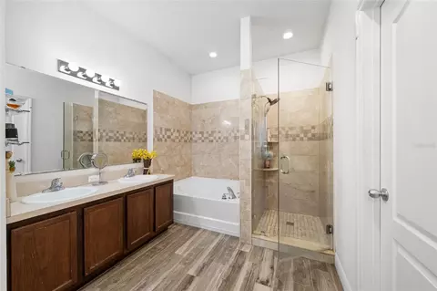 Bath - 1831 Centennial Ave, Saint Cloud, FL 34769 photo 1 of 2
