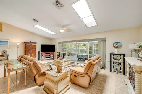 Living - 6590 Bay Shore Dr, Saint Cloud, FL 34771 photo 4 of 8