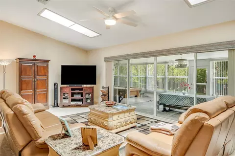Living - 6590 Bay Shore Dr, Saint Cloud, FL 34771 photo 3 of 8