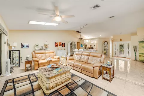 Living - 6590 Bay Shore Dr, Saint Cloud, FL 34771 photo 7 of 8