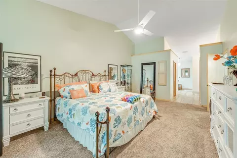Bedroom - 6590 Bay Shore Dr, Saint Cloud, FL 34771 photo 2 of 8