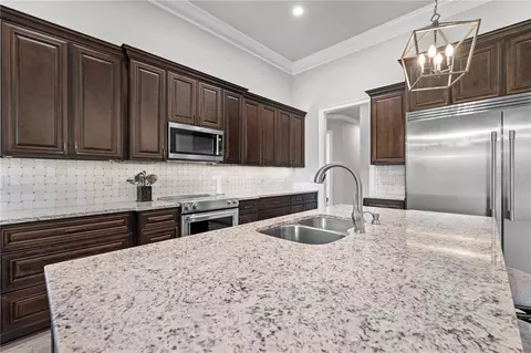 Kitchen - 4024 Sylvester Dr, Saint Cloud, FL 34772 photo 4 of 9