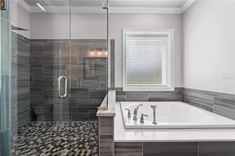 Bath - 4024 Sylvester Dr, Saint Cloud, FL 34772 photo 2 of 11