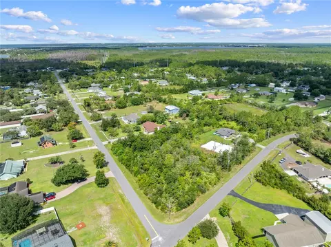 2240 Bronco Dr, Saint Cloud, FL 34771 photo 6