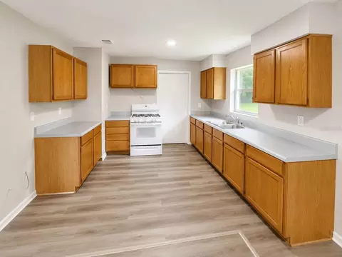 Kitchen - 21450 NE 35th St, Williston, FL 32696 photo 1 of 1