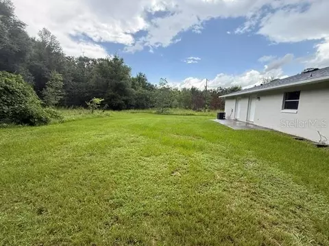 Exterior - 21450 NE 35th St, Williston, FL 32696 photo 4 of 5