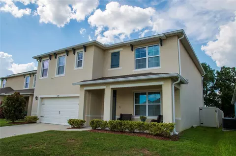 Exterior - 5287 Mayor Dr, Saint Cloud, FL 34771 photo 3 of 8