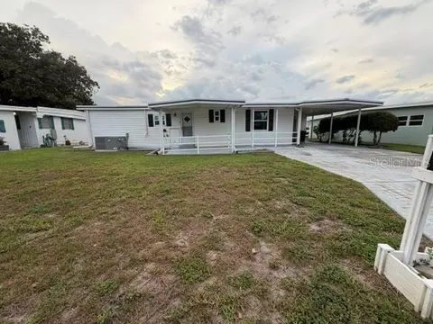1023 Southland Dr, Tavares, FL 32778