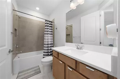 Bath - 6430 Rover Way, Saint Cloud, FL 34771 photo 3 of 3