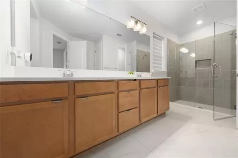 Bath - 6430 Rover Way, Saint Cloud, FL 34771 photo 1 of 3