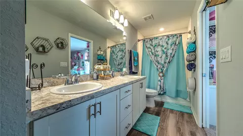 Bath - 2933 Fieldwood Cir, Saint Cloud, FL 34772 photo 3 of 3