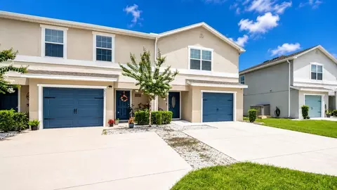 Exterior - 2933 Fieldwood Cir, Saint Cloud, FL 34772 photo 3 of 10