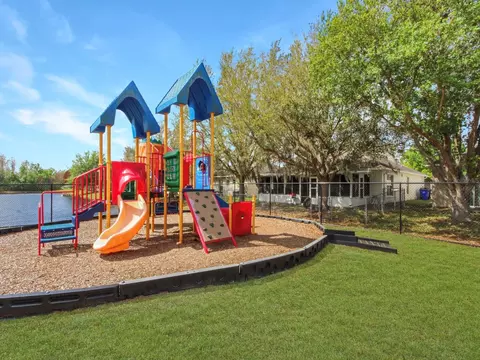 Exterior - 2927 Elbib Dr, Saint Cloud, FL 34772 photo 2 of 9