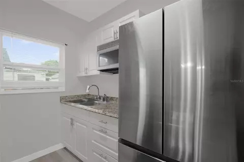 Kitchen - 1416 6th St, Saint Cloud, FL 34769 photo 2 of 3