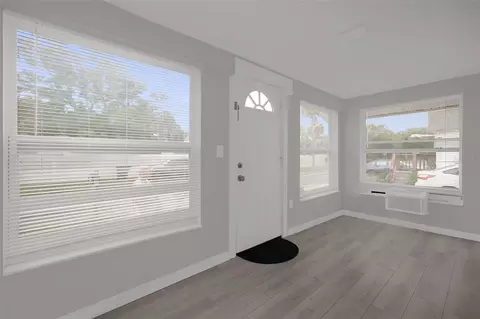 Entry Way - 1416 6th St, Saint Cloud, FL 34769 photo 2 of 2