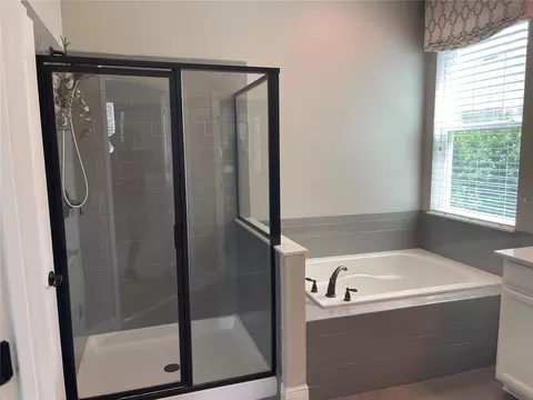 Bath - 3560 Pixie Ln, Saint Cloud, FL 34772 photo 3 of 14