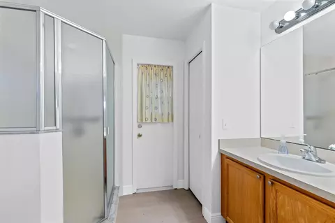 Bath - 3365 Celena Cir, Saint Cloud, FL 34769 photo 1 of 2