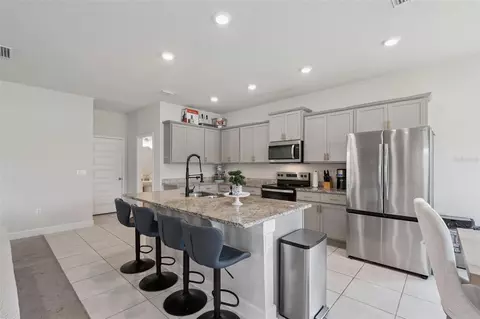 Kitchen - 3666 Sagefield Dr, Harmony, FL 34773 photo 2 of 6