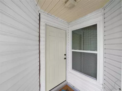 Exterior - 1665 Sailpoint Dr, Bartow, FL 33830 photo 4 of 7