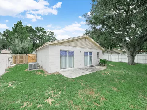 Exterior - 1665 Sailpoint Dr, Bartow, FL 33830 photo 7 of 7