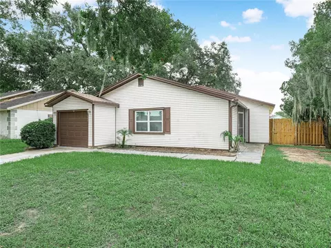 Exterior - 1665 Sailpoint Dr, Bartow, FL 33830 photo 2 of 7