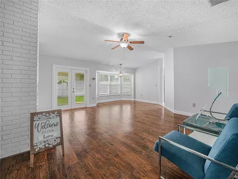 Living - 1665 Sailpoint Dr, Bartow, FL 33830 photo 1 of 2