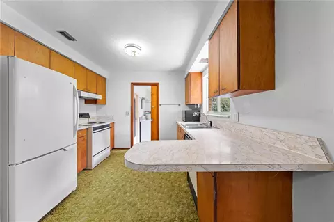 Kitchen - 325 Florida Ave, Saint Cloud, FL 34769 photo 1 of 7