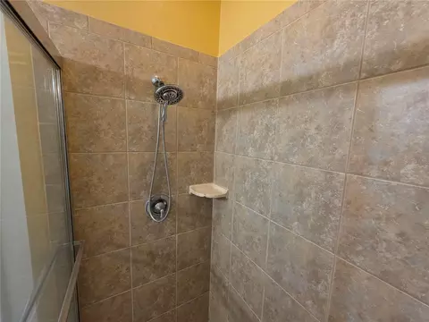 Bath - 3680 Cabo Ln, Saint Cloud, FL 34772 photo 3 of 5