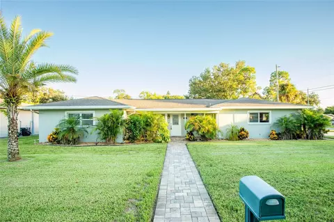 2001 Magnolia Dr, Clearwater, FL 33764