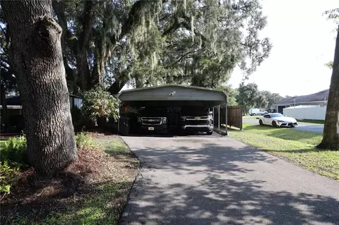 Exterior - 4849 Meadow Dr, Saint Cloud, FL 34772 photo 12 of 14