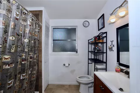 Bath - 4849 Meadow Dr, Saint Cloud, FL 34772 photo 2 of 2