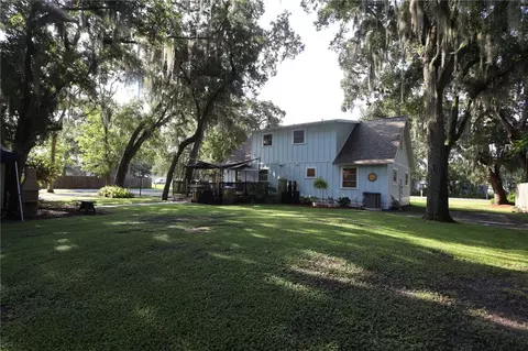 Exterior - 4849 Meadow Dr, Saint Cloud, FL 34772 photo 5 of 14