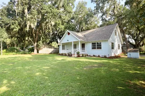 Exterior - 4849 Meadow Dr, Saint Cloud, FL 34772 photo 4 of 14
