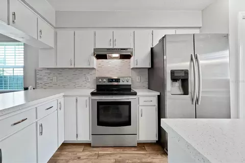 Kitchen - 3712 Bay Ct, Saint Cloud, FL 34769 photo 2 of 5