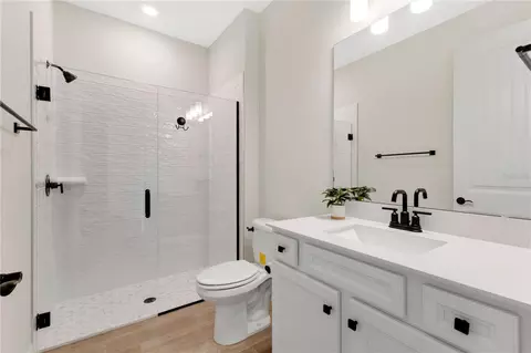 Bath - 6035 Blue View Way, Saint Cloud, FL 34771 photo 2 of 4