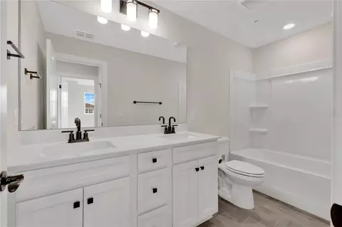 Bath - 6035 Blue View Way, Saint Cloud, FL 34771 photo 4 of 4