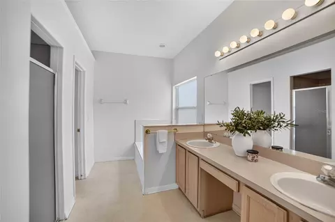 Bath - 3832 Blackberry Cir, Saint Cloud, FL 34769 photo 1 of 2