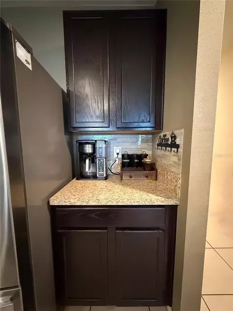 Kitchen - 1876 Cassidy Knoll Dr, Kissimmee, FL 34744 photo 8 of 9